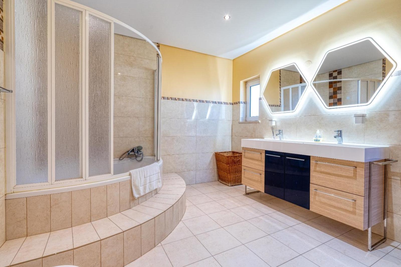 Full Private 300Sqm Villa Jacuzzi Heated Pool Ideal & Quiet Location Albufeira Exteriér fotografie